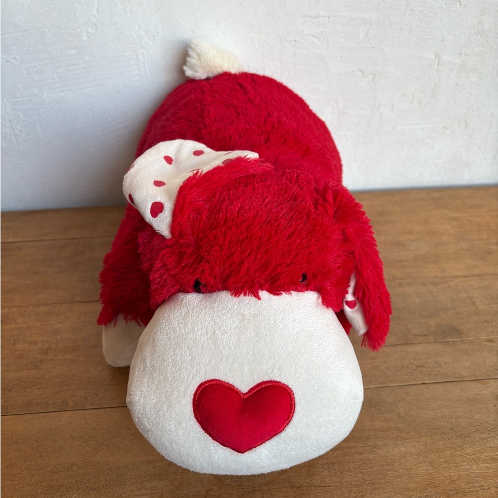 Red and White Plush Dog with Heart 19 inch pillow pets 2010 valentines